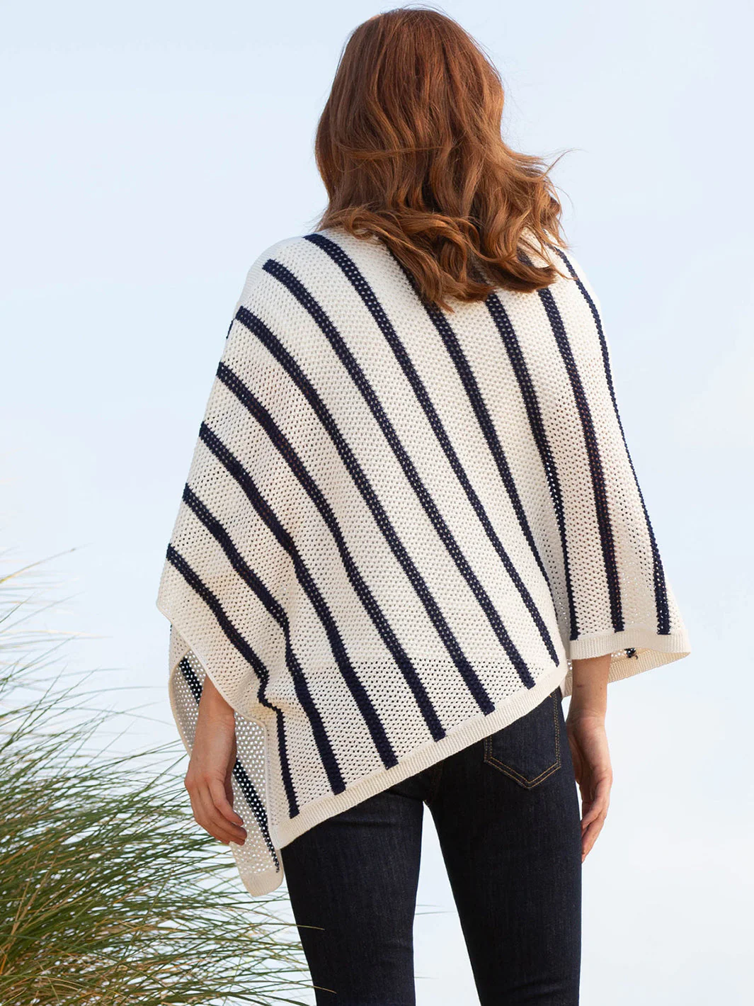 Hermitage Poncho Gestrickt - Image 4